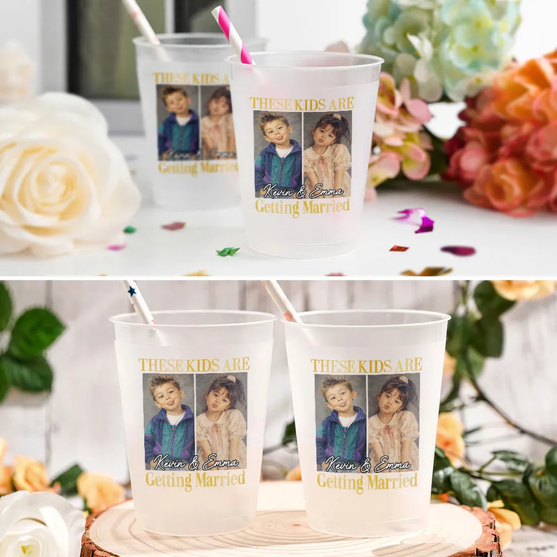 Custom Photo Look Who's Getting Married Vintage - Personalized Frosted Cups