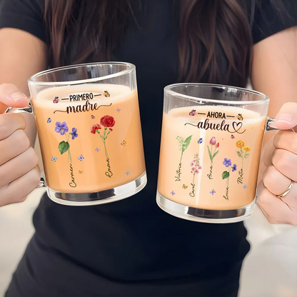 Flor del mes de nacimiento de la abuela - Taza de vidrio personalizada