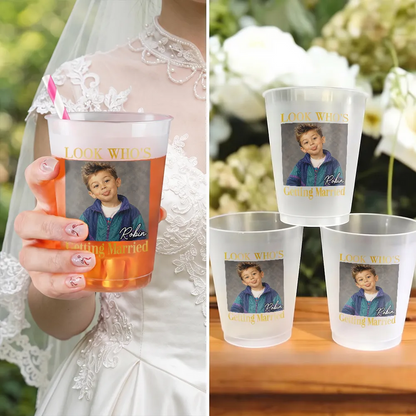 Custom Photo Look Who's Getting Married Vintage - Personalized Frosted Cups